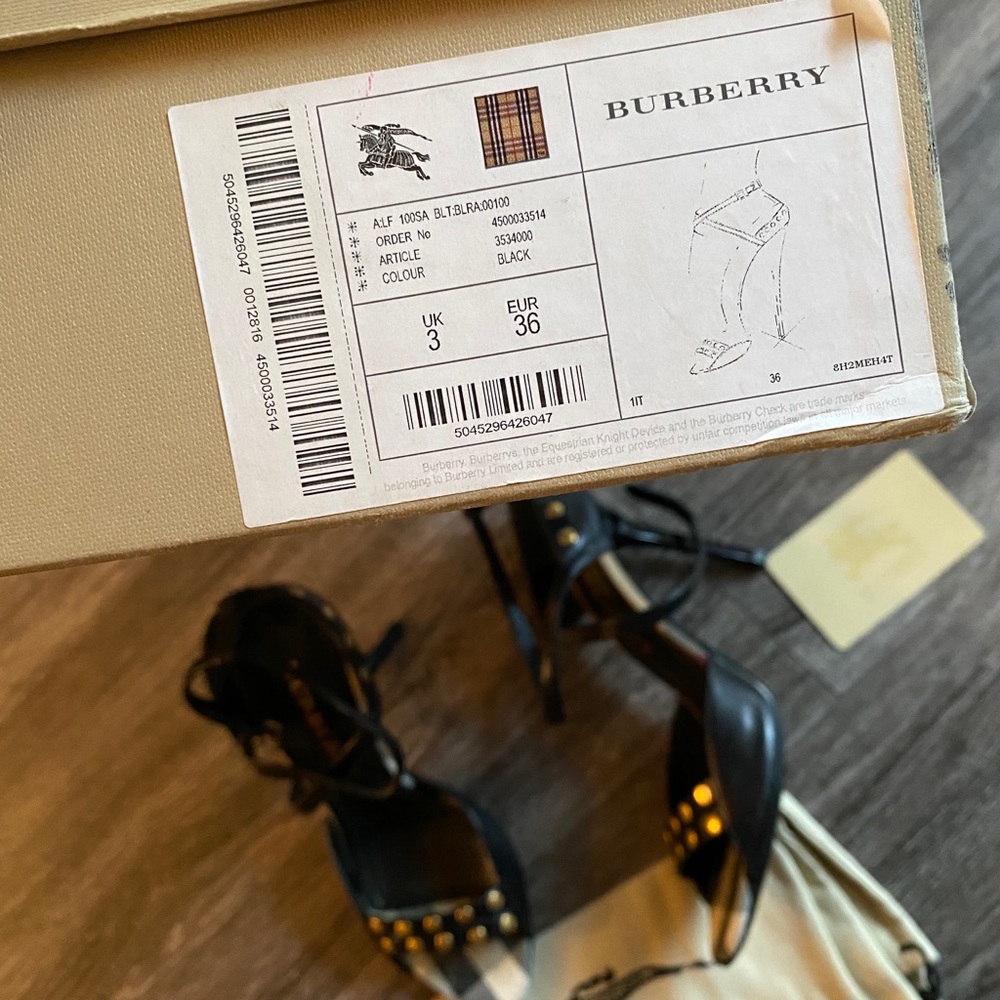 Burberry Strappy Heels - Picture 3 of 6